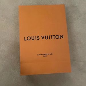 LOUIS VUITTON Authentic Paper Gift Shopping Bag